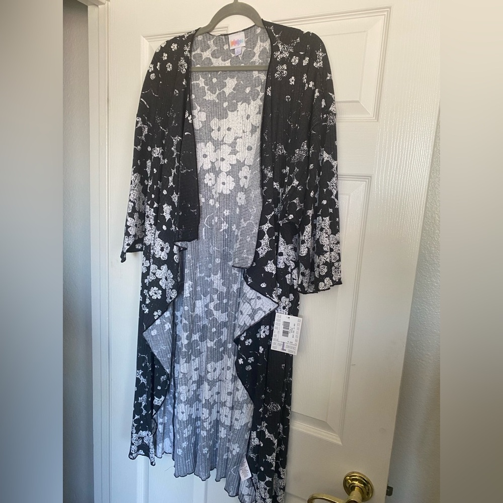 NWT LuLaRoe Shirley